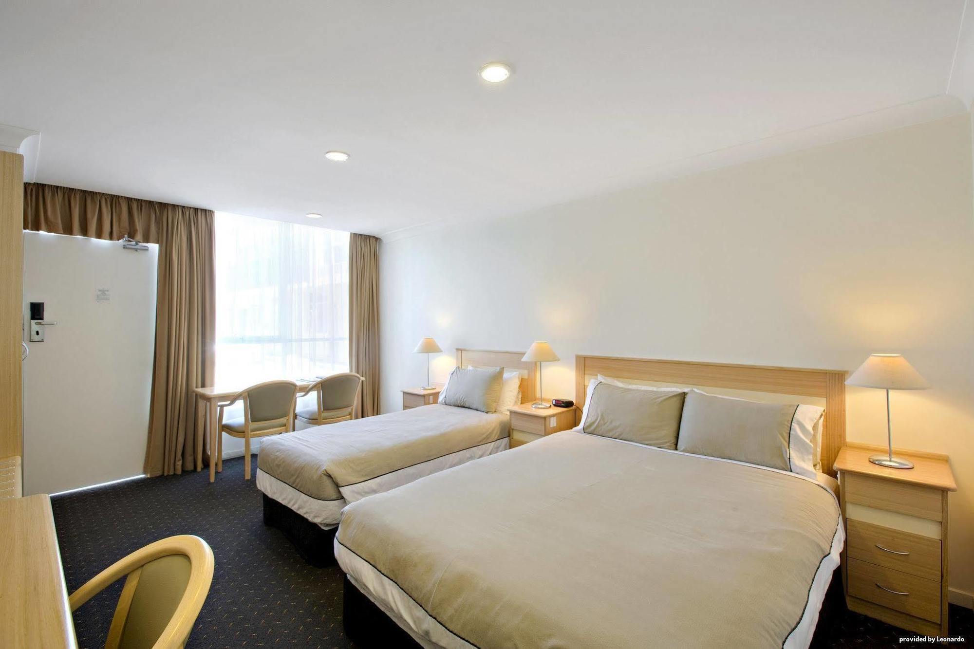 Melbourne'S Princes Park Hotel Ngoại thất bức ảnh