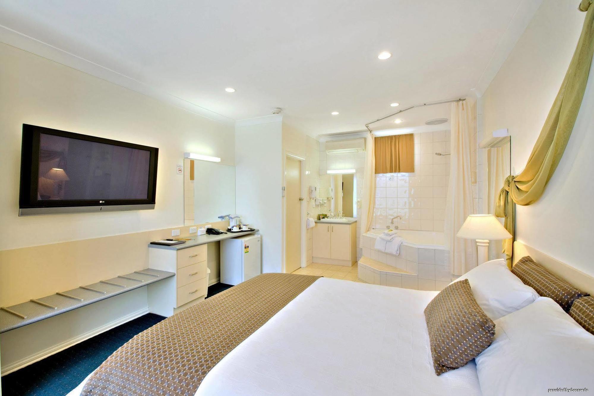 Melbourne'S Princes Park Hotel Ngoại thất bức ảnh